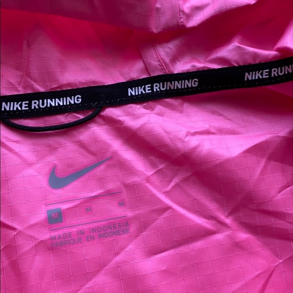 NWT Nike pink essential jacket - Picture 9 of 9
